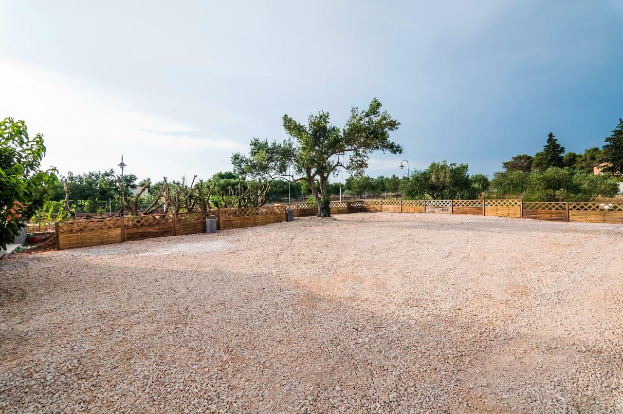 Hotel Camp San Antonio Biograd Na Moru Exteriér fotografie